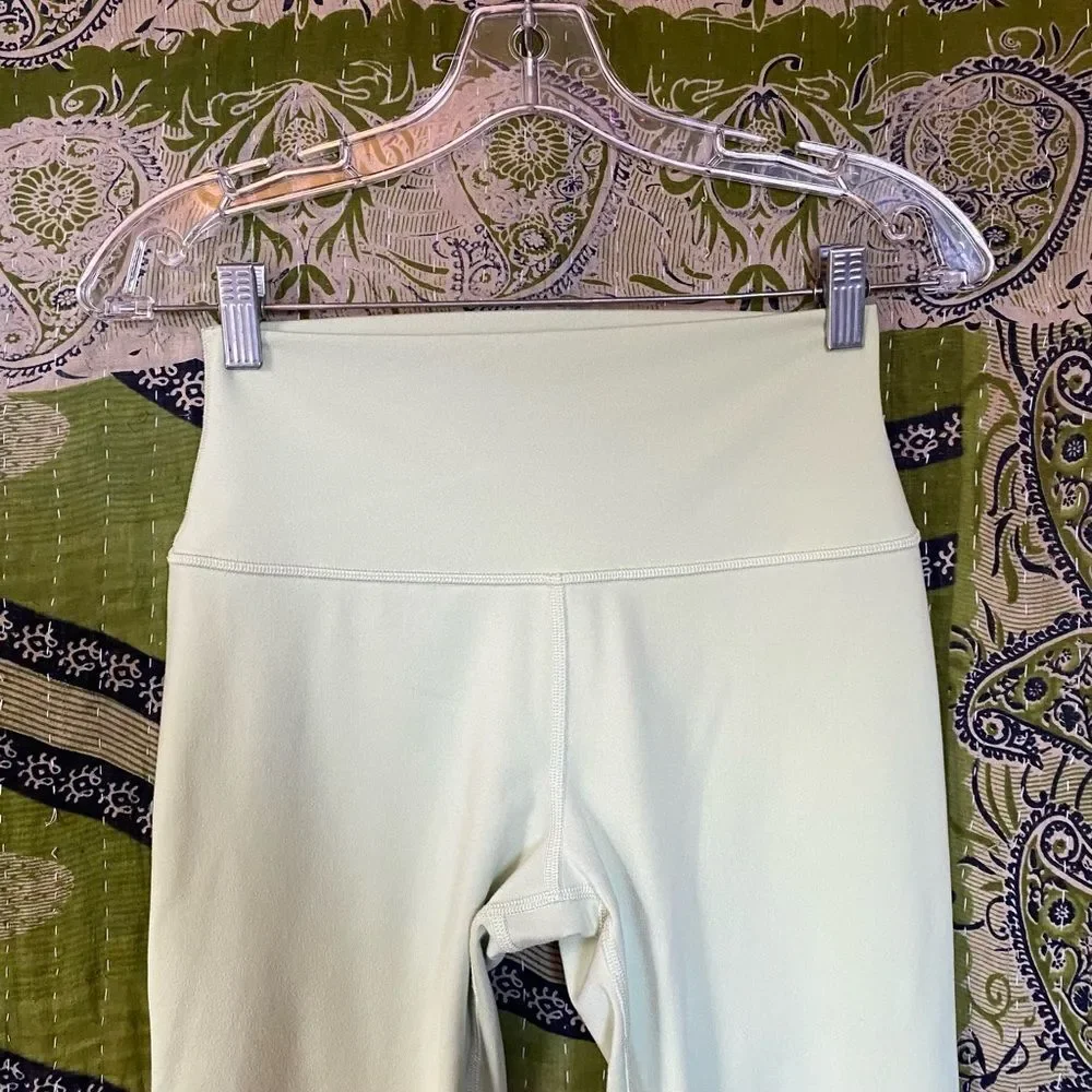Alo Yoga Sage Green High-Waist Air Brush Leggings Size Small